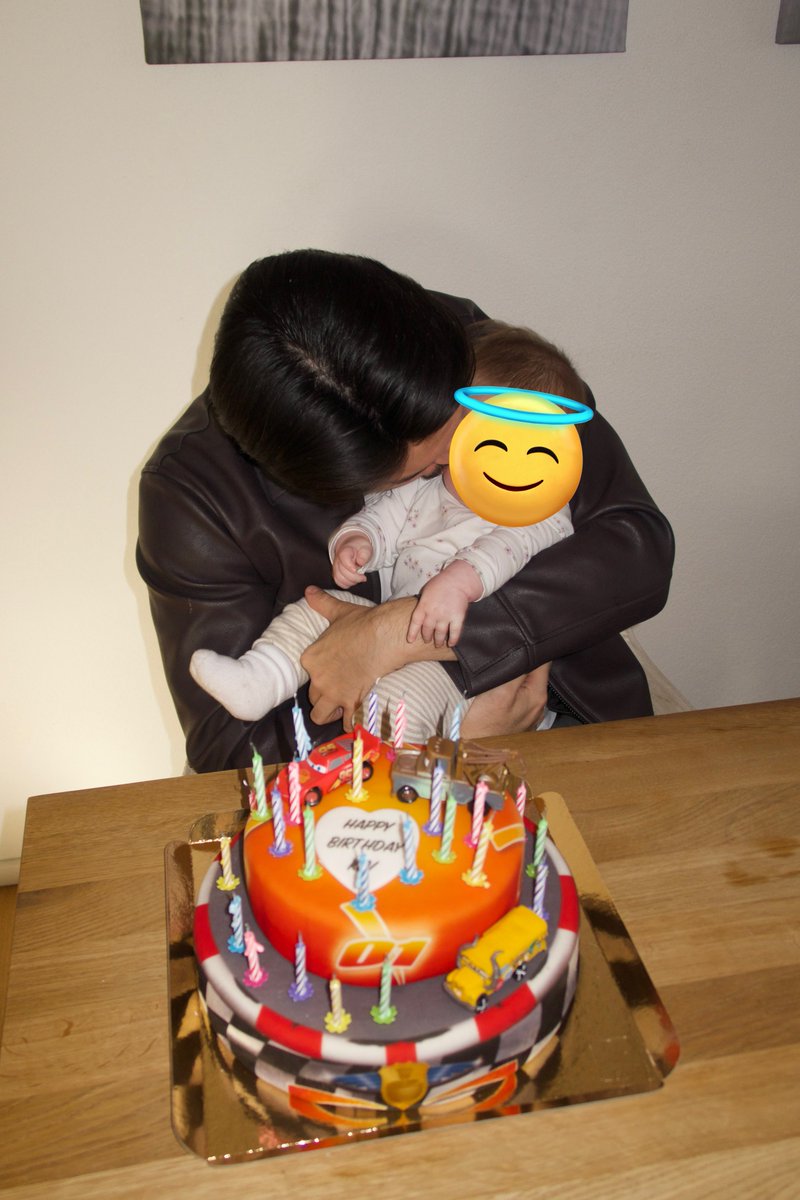 JustVNTY's tweet image. Man ist nie zu alt für eine Lightning McQueen Torte! 😎🎂 #29 #Kachow
