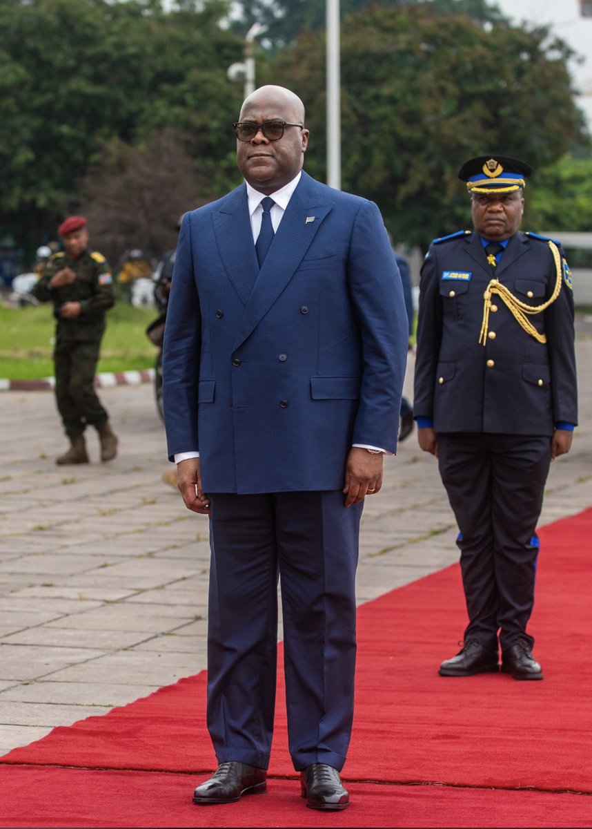 Quand Goma et Bukavu tombaient entre les mains de l’armée rwandaise, beaucoup se sont tus, espérant une reconversion si la rébellion venait à renverser le pouvoir. Aujourd’hui, ces mêmes personnes osent donner des leçons de patriotisme.

La France a révisé sa Constitution 27