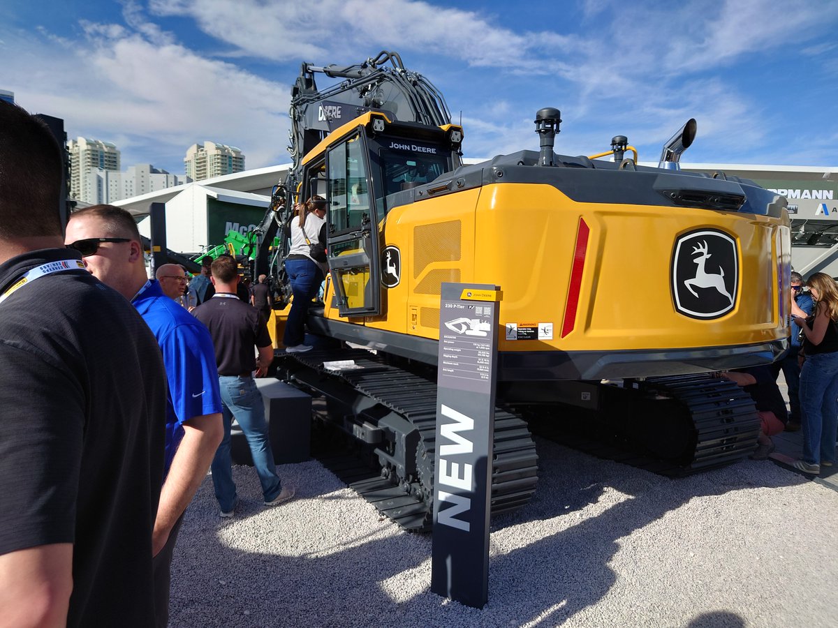 African Review tweet media