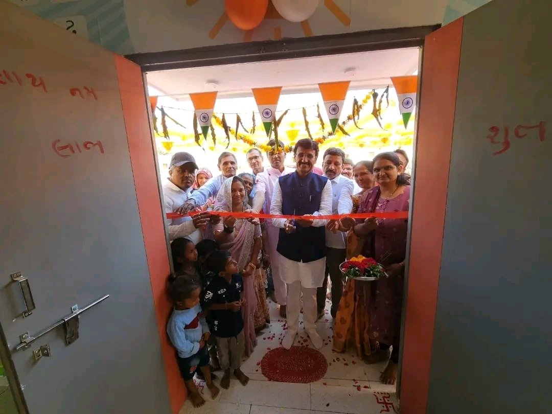 MlA સરદારસિંહ શામલભાઈ ચૌધરી સાહેબશ્રી નું આંબાપુરા માં ભવ્ય સ્વાગત તેમજ આંગણવાડી કેન્દ્રના ઉદઘાટન કાર્યક્રમમાં સ્વાગત કરવામાં આવ્યું.
<a href="/Annapurna4BJP/">Annpurna Devi</a>          
<a href="/MinistryWCD/">Ministry of WCD</a>                                                         
<a href="/CMOGuj/">CMO Gujarat</a>
<a href="/manisha_vakil/">Dr. Manisha Vakil</a>    
<a href="/RanjitIAS/">Dr. Ranjit Kumar Singh, IAS</a>