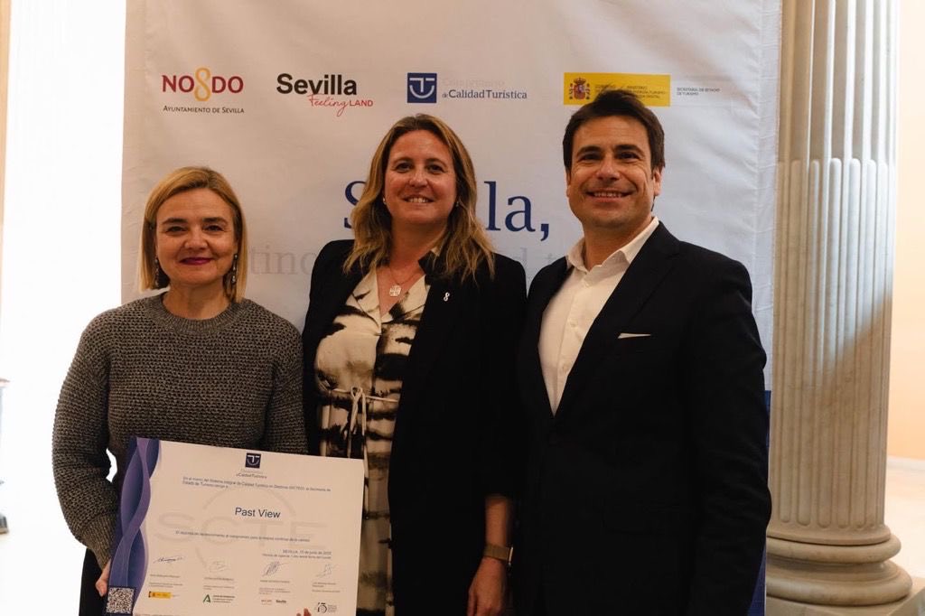 ¡Estamos de celebración! 🥳✨

Este pasado lunes, 23 de febrero, tuvimos el honor de recibir el distintivo #SICTED2025 en un acto muy especial celebrado en el Salón Colón del Ayuntamiento de Sevilla, presidido por la Delegada de Turismo y Cultura, Angie Moreno.

Además, este