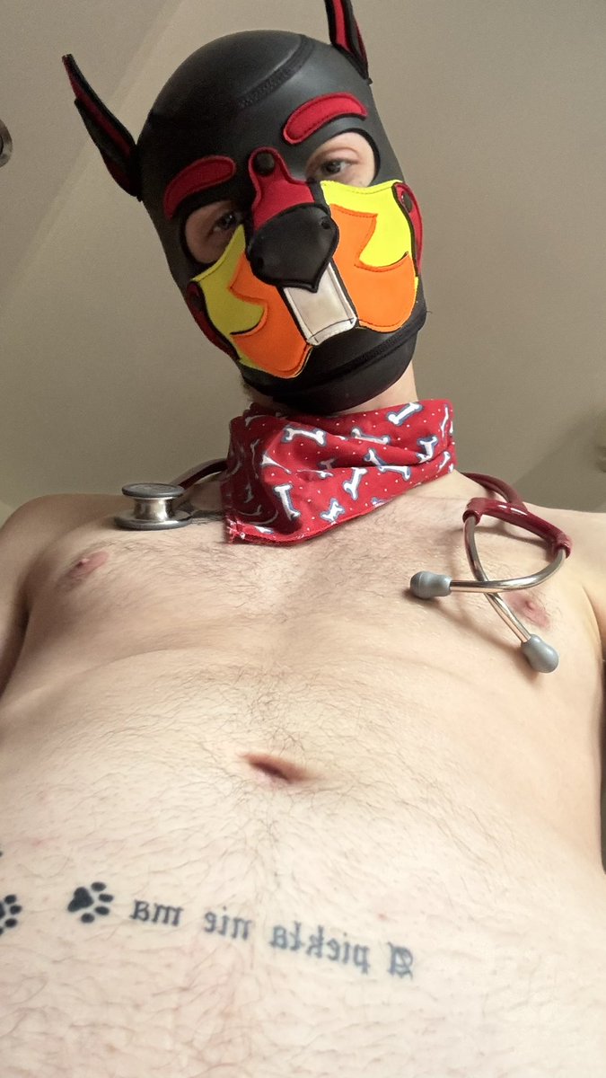 Belgerpup's tweet photo. Do you like medical kink 🐾🩺? 
#fetish #medicine #uniform #puppy https://t.co/oUI2dRpnzd