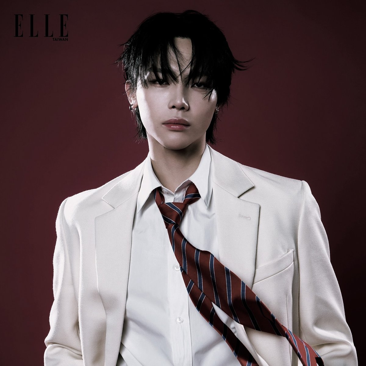 ⓘ `★，月光下的 “王奕翔” 档案。 tweet media