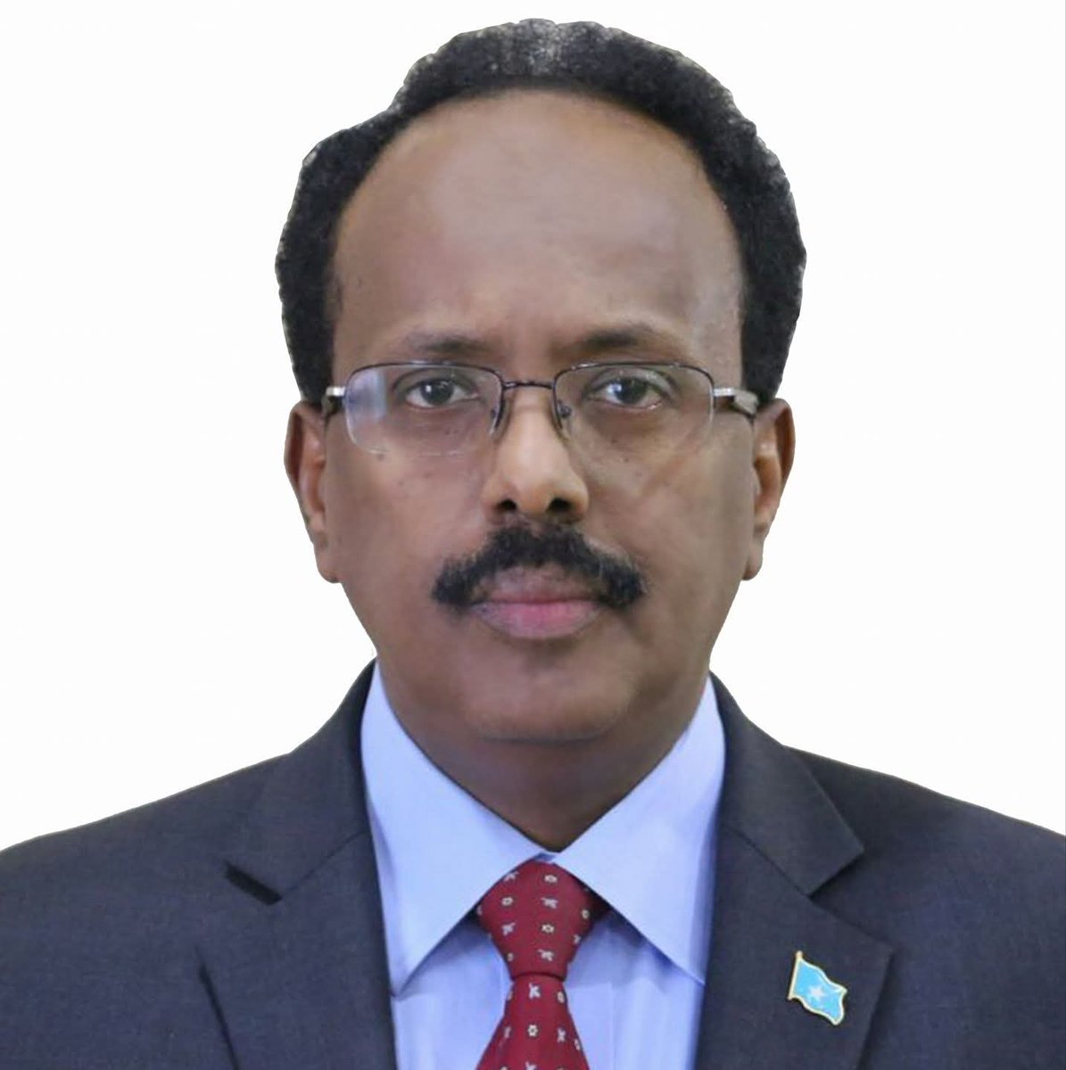 IdirisMXasan2's tweet photo. Beenta ugu wayan ee dhaxal Talyaani ama Hawdaaro siyaasiyiintoodu sheegan ama ay nafis ka dayaan kolba kuwa,kuraasida ka maqali waa #Somaliland inta SL maqantay Dastuurka lama taaban karo.? Imisa jeer ayaa Dastuurka waxaad ku sheegtaan la taabtay oo aanay SL mid kale waar tiin https://t.co/MAdRHMF20j