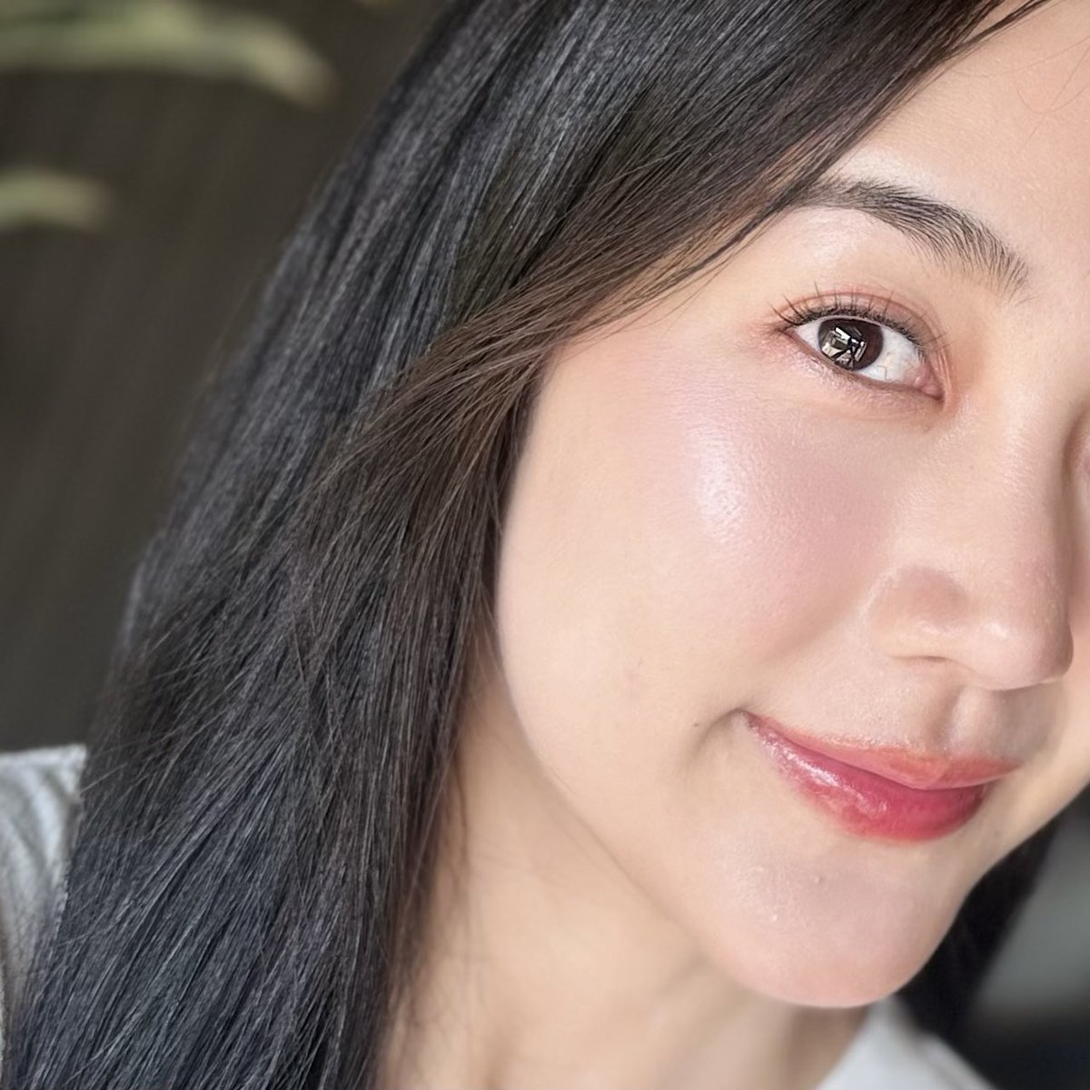 luknamyani's tweet image. ใครอยากได้ลุคงานผิวฉ่ำวาว ผิวกระจก ต้องลองไพร์เมอร์มอยส์ของ IN2IT ตัวนี้ น้องเป็นไพร์เมอร์เคลือบแก้ว นี่ใช้แล้วชอบมากกกก ได้ลุคงานผิวแบบ Heathy สุด ๆ คือผิวดูชุ่มชื้นมาก เมคอัพติดทนด้วย กู้ผิวฉ่ำ ผิวอิ่มฟูแบบสุด! ไปลองค่ะ

#ไพร์เมอร์มอยส์ผิวเคลือบแก้ว
#IN2ITThailand #Primer