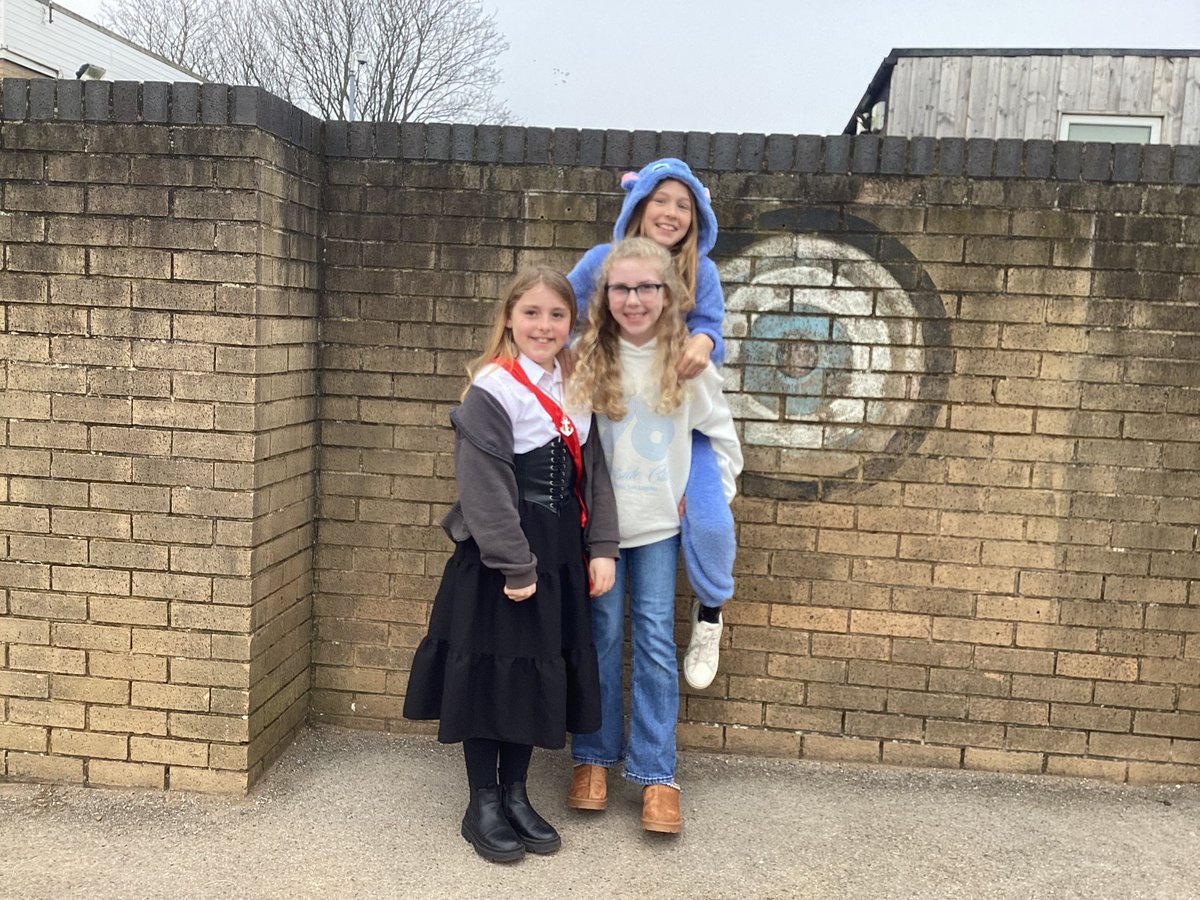 Camblesforth School tweet media