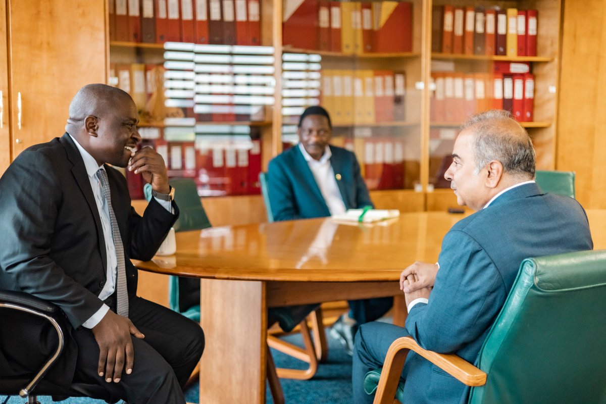 UNAIDS_ZAF's tweet photo. Strengthening partnerships at the highest level.  Our Director,@AlankarMalviya this week presented accreditation to the gov of 🇱🇸 Lejone Mpotjoane &amp; Minister of @health_lesotho, Selibe Mochoboroane - a milestone moment reaffirming UNAIDS' commitment to ending AIDS.🙌 https://t.co/XEUV0QjCad