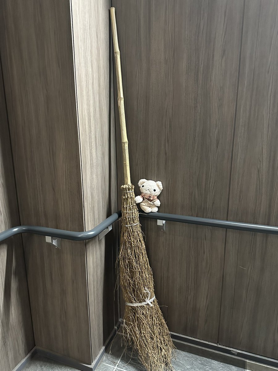 爆発電波 tweet media