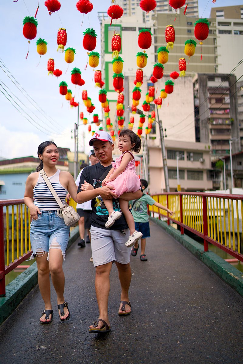 paper_visions's tweet photo. (Post 1 of 2)

Decided to join a photowalk last week to reel in the #ChineseNewYear celebrations. Met new acquaintances all throughout and it's been awhile since the last time I ever did any form of street photography.
.
#PaperVisions #streetphotography #binondo #chinatown https://t.co/OETjNZkrCm
