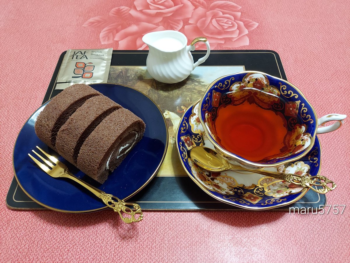 まるまる tweet media