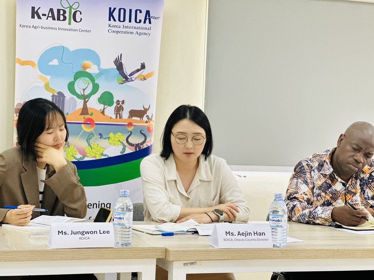 ScaduKabic's tweet photo. #SCADUProjectUpdates
Members of the Project Steering Committee (PSC) for the Strengthening Capacity for youth in Agribusiness Development in Uganda (SCADU) project held their second PSC meeting yesterday at @ScaduKabic offices in Kampala. https://t.co/l2jk6vzxBA