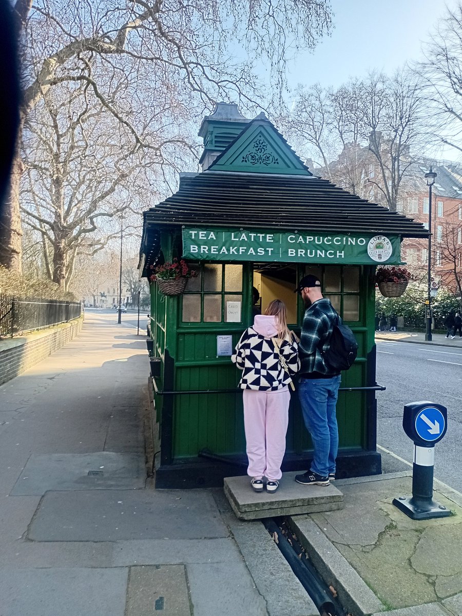 Debi at Kensington Road Cabmen's Shelter is also now open for business, so again, pop by and call in as I know she'd love to see you all today as it's her first day open. 
<a href="/ShelterFund/">Cabmens Shelter Fund</a>