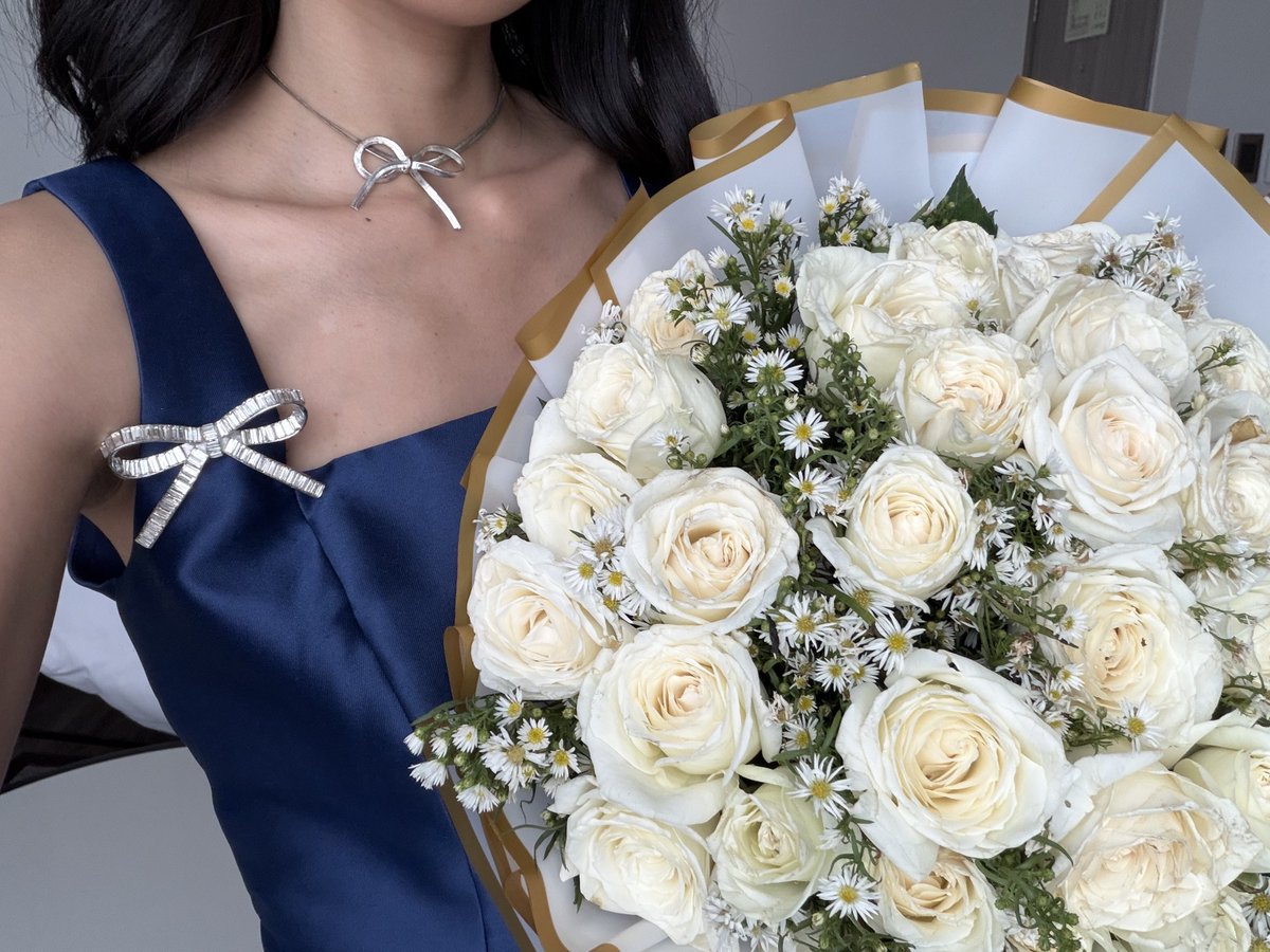 🦷🪽 tweet media