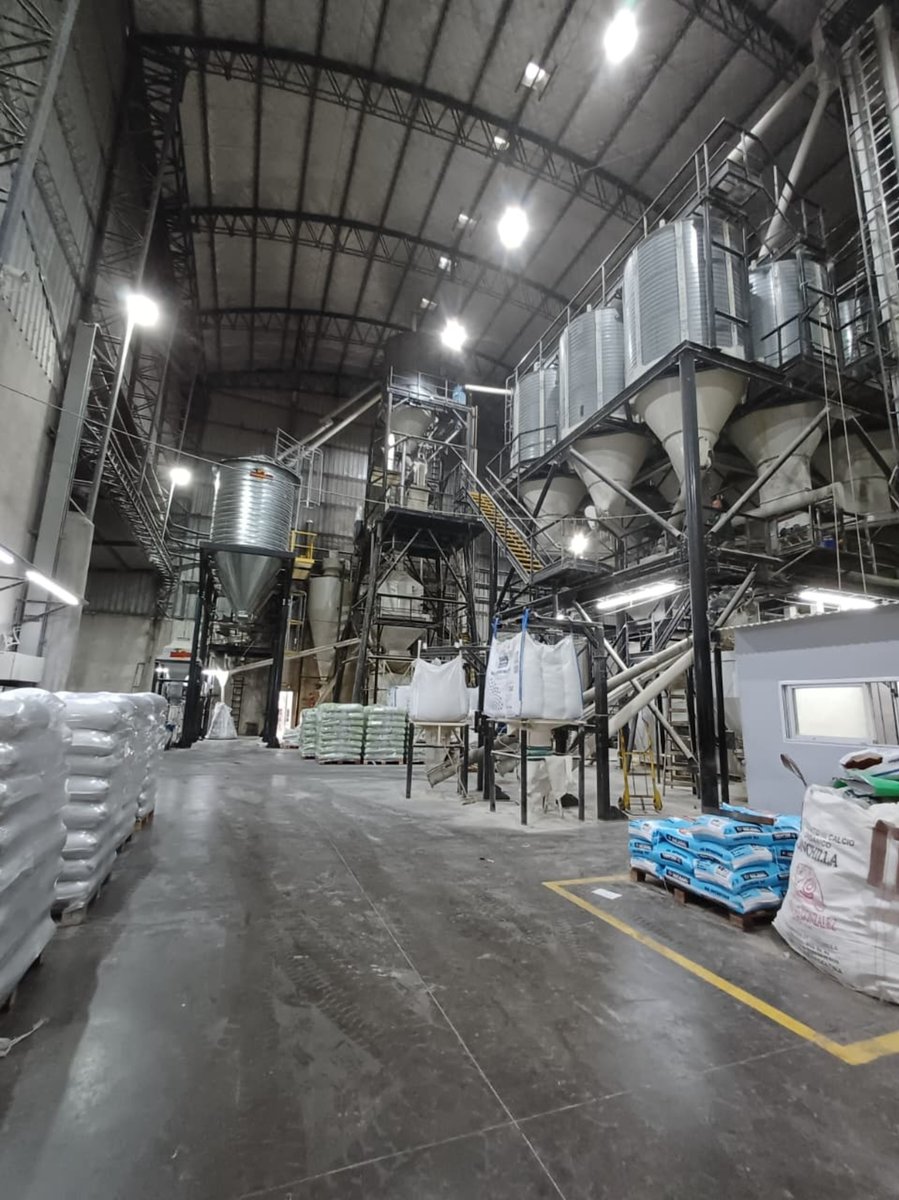 IndMaed's tweet photo. Alimentos Balanceados maquinas y equipos Asselborn Gerardo dpto. Ventas 54 9 3492 571962/ 567691 Industrias MAED Linea pelletizado
#alimentosbalanceados #cerdos #cereales #ingenieroagronomos #nutricionanimal #alimentacionanimal #nucleos #prosesadorasalimentosbalanceados #aliment https://t.co/bhzKbdIip5