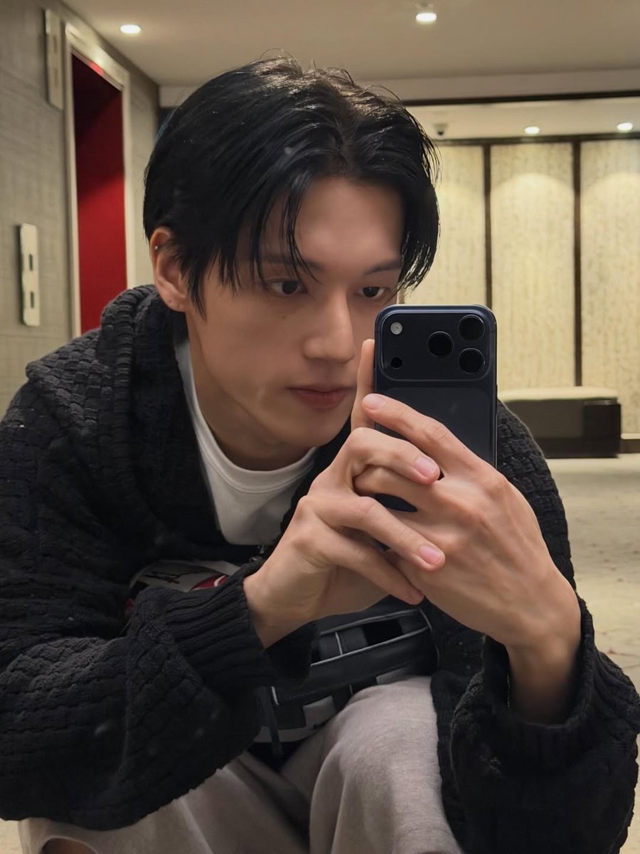 ATEEZUD's tweet photo. [📷] 260305 IG: WOOYOUNG

"Aussie! Aussie! Asuuie!"

https://t.co/XlYWOYvOIl
#ATEEZ #에이티즈 #WOOYOUNG @ATEEZofficial https://t.co/z5kq06RvCm