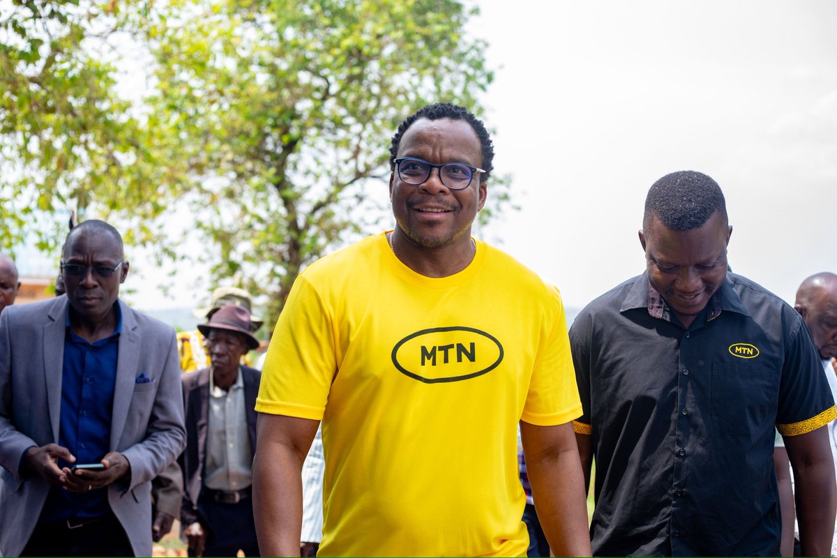 Representing the MTN Uganda CEO, CTIO Thomas Motlepa highlighted the role of technology in healthcare.

Solar lighting now keeps the maternity unit running during blackouts, while internet-connected computers help health workers manage patient records faster.

Connection saving