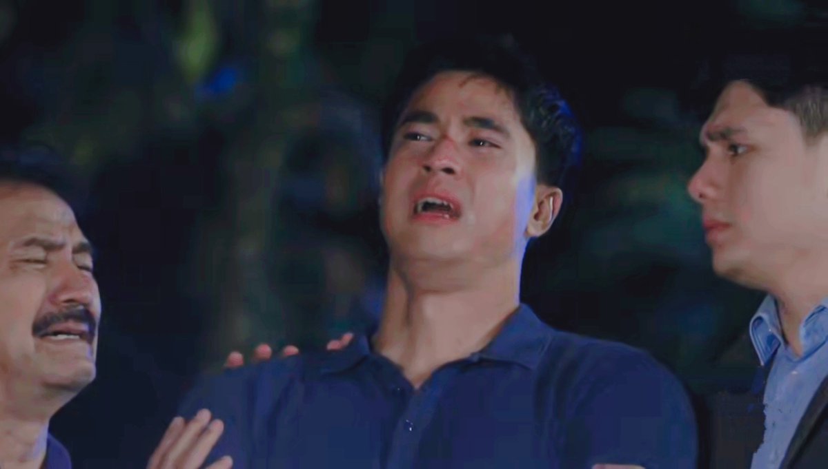 liat timeline hari ini isinya mulai unhinged bgt ya perkara adila yg belum keliatan hilalnya di #BeriCintaWaktu sampe skrng. mana si zara jg ikutan ilang lg dari sosmed, makin liar deh tuh teori konspirasi di mana2. as someone who spent years diving into film &amp; media studies,