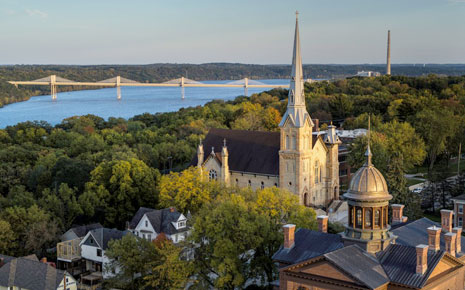 EastMetroMSP's tweet photo. Downtown Stillwater is famous for its riverwalk and year-round events, but there are things to do throughout the rest of the community. Discover what’s being developed in the next few years. #EastMetroMSP #Minnesota https://t.co/RtUmdVOPx4 https://t.co/ntAevJctfJ