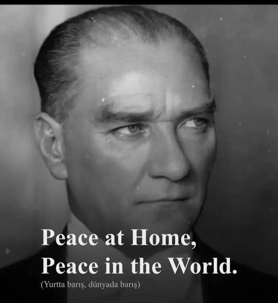 SMEYDAN's tweet photo. “Peace at home, peace in the world!” (Mustafa Kemal Atatürk)

"İnsanlığın hepsini bir vücut ve her milleti bunun bir organı saymak gerekir.Parmağın ucundaki acıdan diğer bütün organlar etkilenir. Dünyanın filan yerinde bir rahatsızlık varsa bana ne dememeliyiz, tıpkı kendi aramızda olmuş gibi onunla ilgilenmeliyiz.” (Atatürk,17 Mart 1937)

“Harp zaruri ve hayati olmalı. Hakiki kanaatim şudur: Ben milleti harbe götürünce vicdanımda azap duymamalıyım. ‘Öldüreceğiz' diyenlere karşı ‘ölmeyeceğiz' diye harbe girebiliriz. Lakin millet hayatı tehlikeye maruz kalmadıkça, harp bir cinayettir.” (Atatürk, 16 Mart 1923)

Şu sözler de Atatürk'e ait:

“İnsanları mesut edeceğim diye onları birbirine boğazlatmak, insanlıktan uzak ve son derece üzünülecek bir sistemdir. İnsanları mesut edecek tek araç, onları birbirlerine yakınlaştırarak, onlara birbirlerini sevdirecek, karşılıklı maddi ve manevi ihtiyaçlarını temine yarayan hareket ve enerjidir. Dünya barışı içinde insanlığın gerçek mutluluğu, ancak bu yüksek ideal yolcularının çoğalması ve başarılı olmasıyla mümkün olacaktır.” (Atatürk, 25 Ekim 1931)

"Eğer devamlı bir barış isteniyorsa, kitlelerin durumlarını iyileştirecek uluslararası tedbirler alınmalıdır. İnsanlığın bütününün refahı açlık ve baskının yerine geçmelidir. Dünya vatandaşları kıskançlık, aç gözlülük ve kinden uzak şekilde eğitilmelidir.” (Atatürk, Mayıs 1935)

Atatürk'ün 7 madede dünya barışını koruma formülü 👇
https://t.co/5U8au3k4Sf