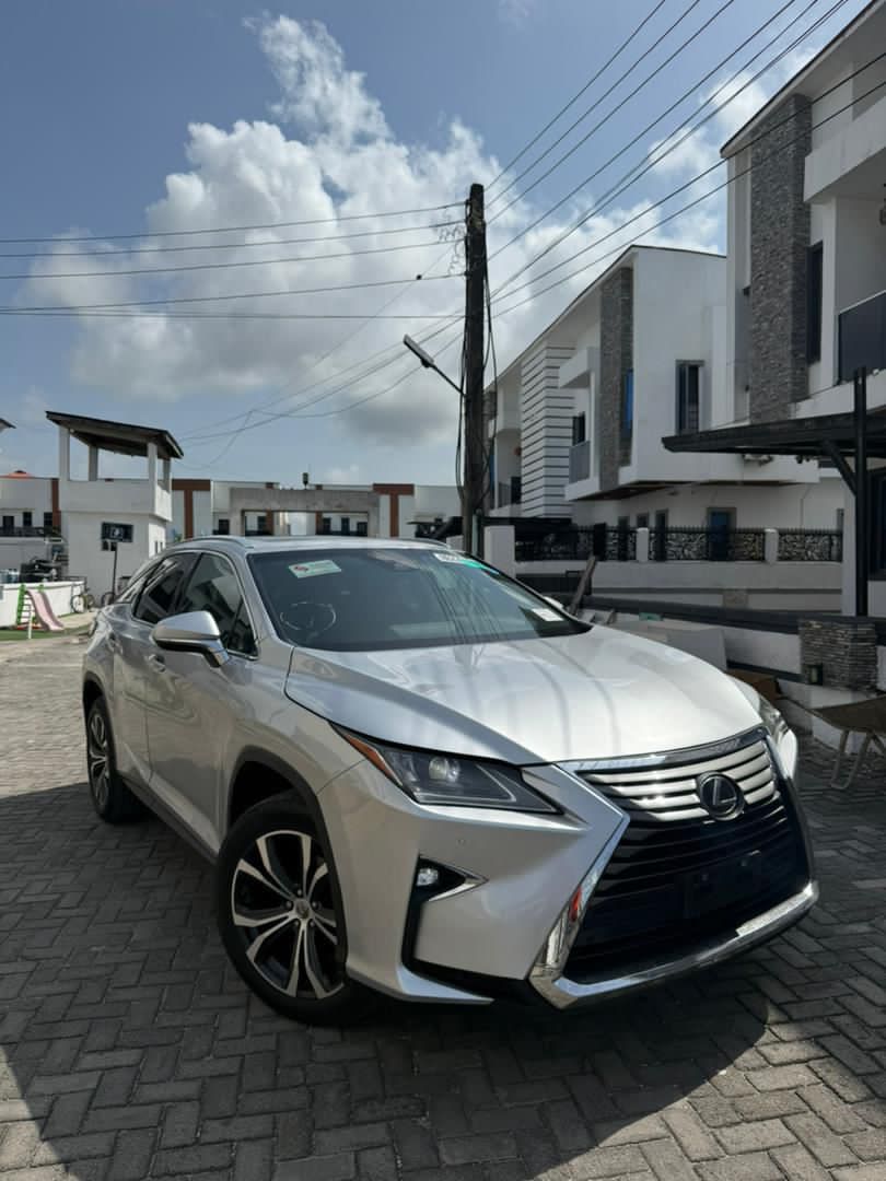 BEST CAR DEALS tweet media