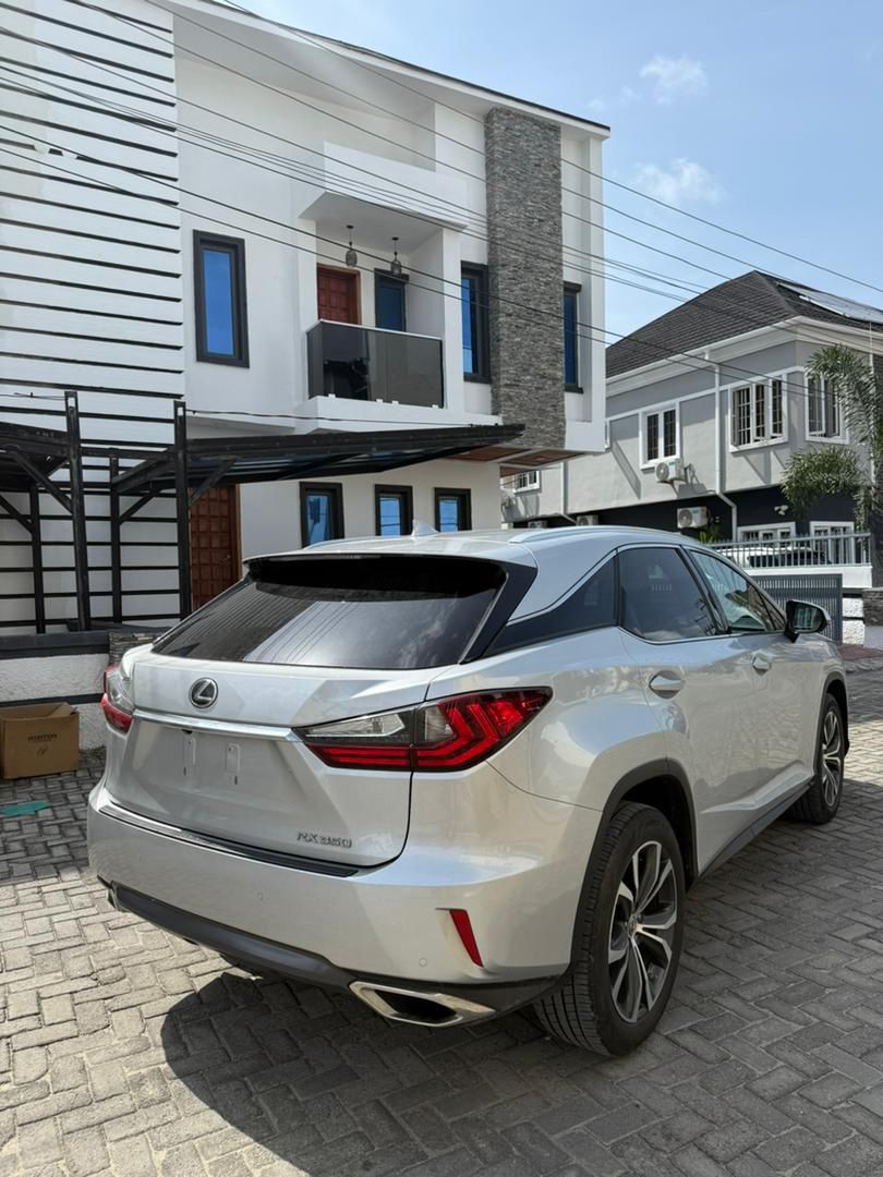 BEST CAR DEALS tweet media