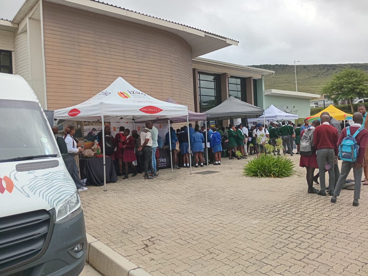 Iziko_Museums's tweet image. #ThrowbackThursday 🌟

On 12 February 2026, the Iziko Museum Mobile Bus visited the Albertina Nontsikelelo Sisulu Science Centre Career Expo in Cofivamba!

#IzikoMuseums #ScienceEducation #CareerExpo #TBT #heritageandscience