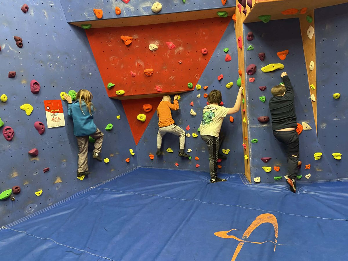 Fair Isle Primary School tweet media