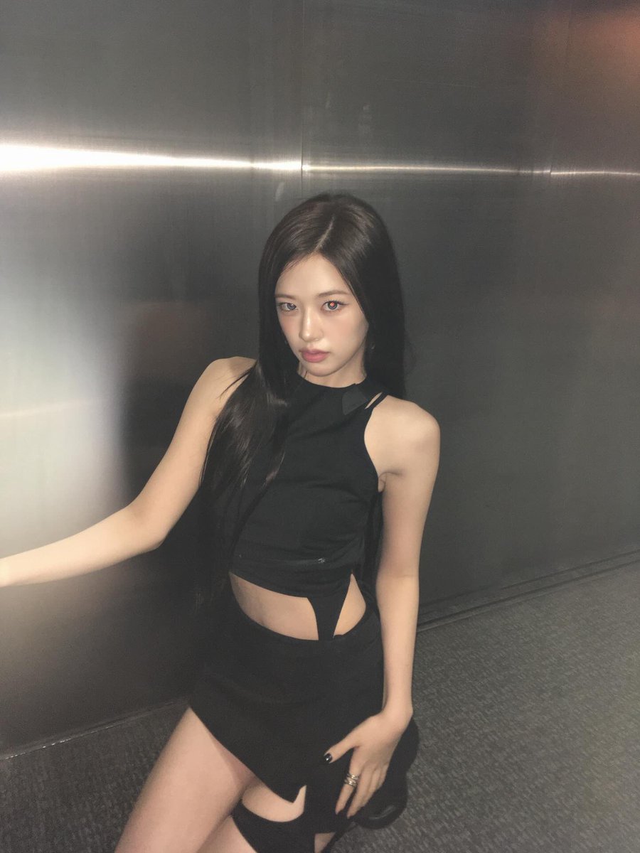 ayjpix's tweet photo. #ANYUJIN instagram update (5) https://t.co/9n2rOMwVIO
