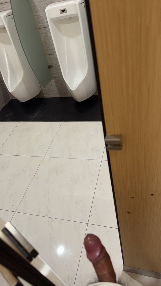 杭州容易被操尿的学霸 tweet media