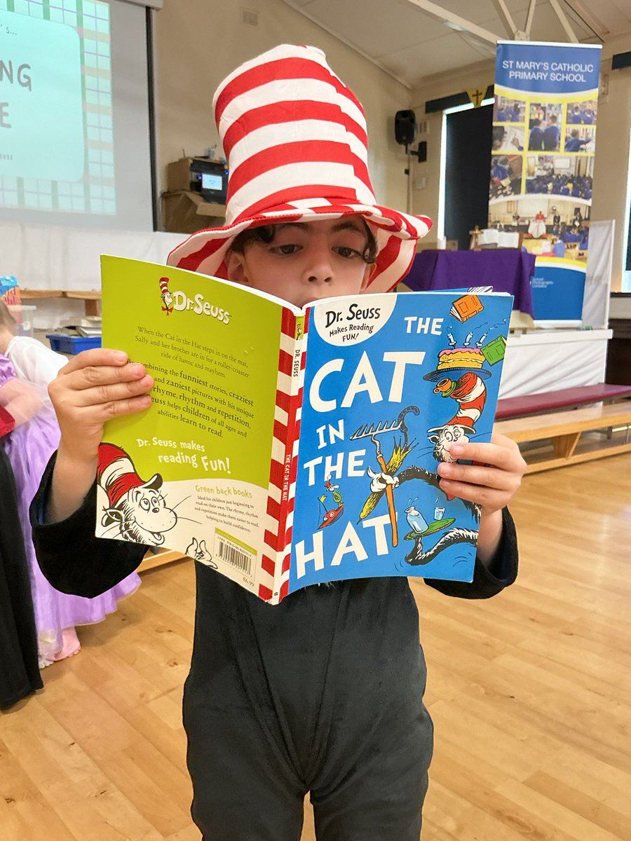 StMaryB17's tweet image. #Y1 enjoying St Mary’s very own reading cafe! 📚📖#WBD #WorldBookDay2026