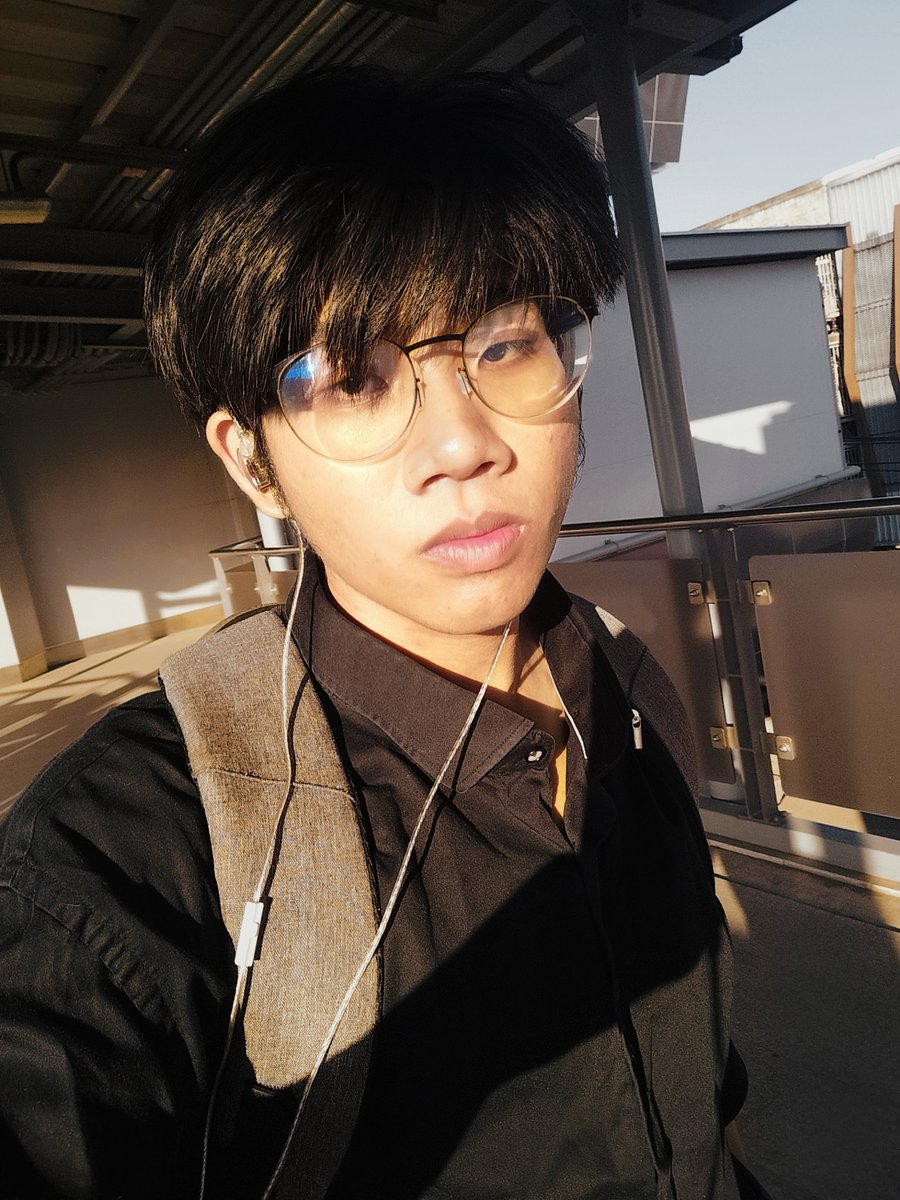 AC03K's tweet photo. รับวิตามิน B ทั้งเช้าทั้งเย็นเลยช่วงนี้ 🥵 https://t.co/Atm51V7LvO
