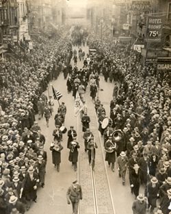 NotHappeni5389's tweet photo. @betochavezmo @NecroFuhrer97 @ridefair @alanhe So, the millions of vets who participated in protests of many kinds from WW1 to the present who wore uniforms are cowards now? https://t.co/gloCRCe0jO