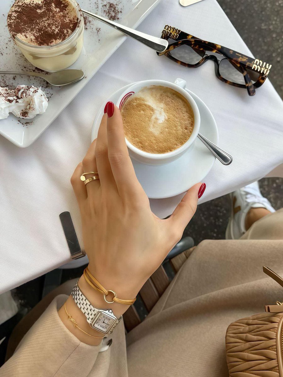 Sometimes you just have to indulge 🤍🖤