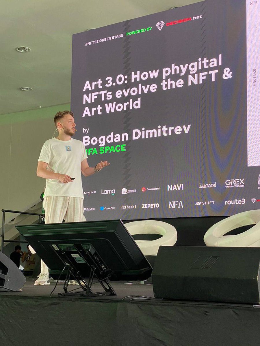 Bogdex's tweet photo. Took the stage at #NFTSE in Valencia to talk about something I deeply believe in:
Art 3.0 how phygital is changing everything we know about ownership, culture, and value.
The NFT world needed a reset.
Physical art is that reset.
Hereβs what @spacenfa has built so far π https://t.co/tQTonGeIVt