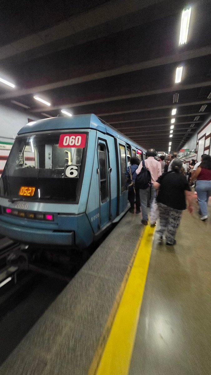 fuera_ven3kos tweet media