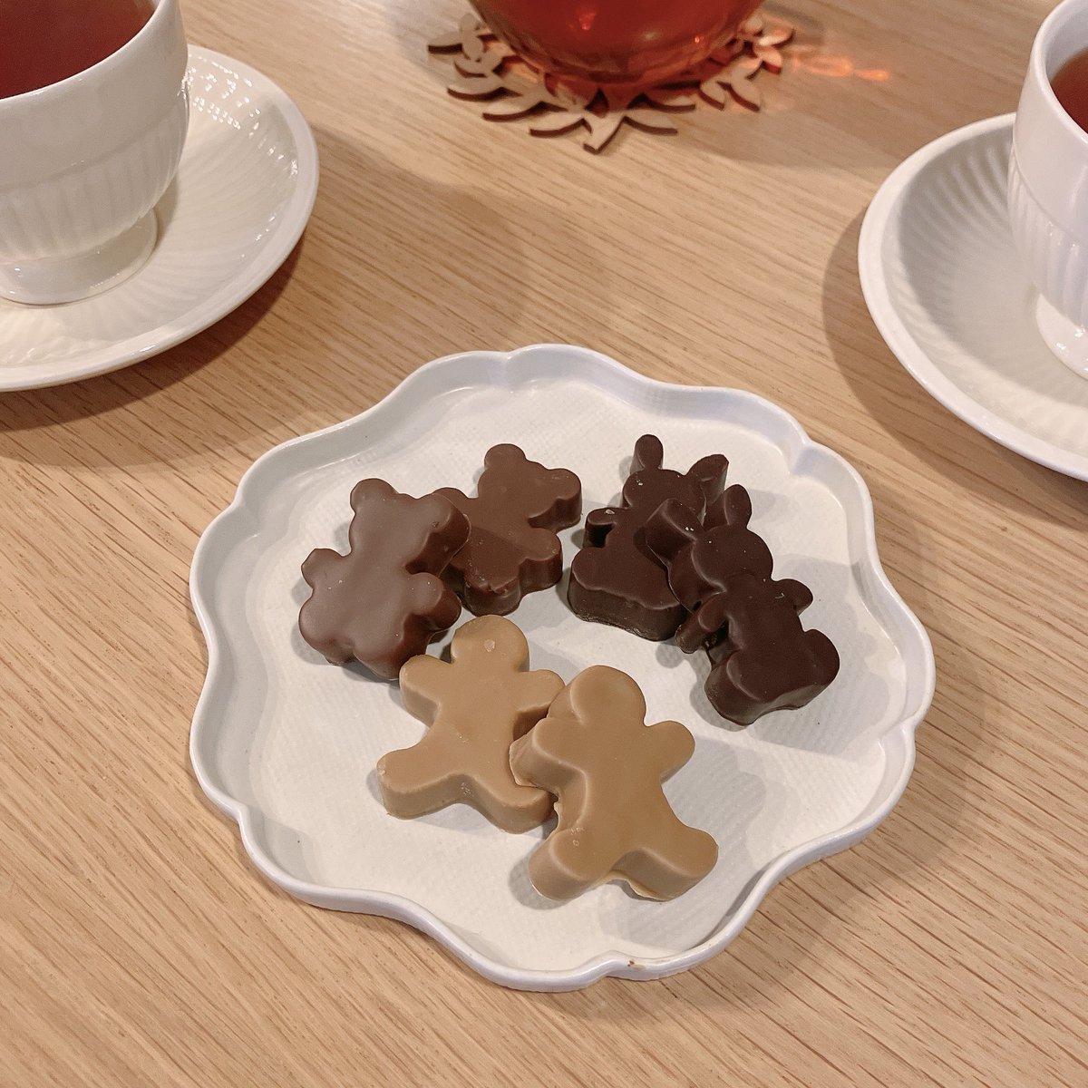 ALBAN GUILMET』の「プティ ビスキュイ エ カンパニー」。なんと