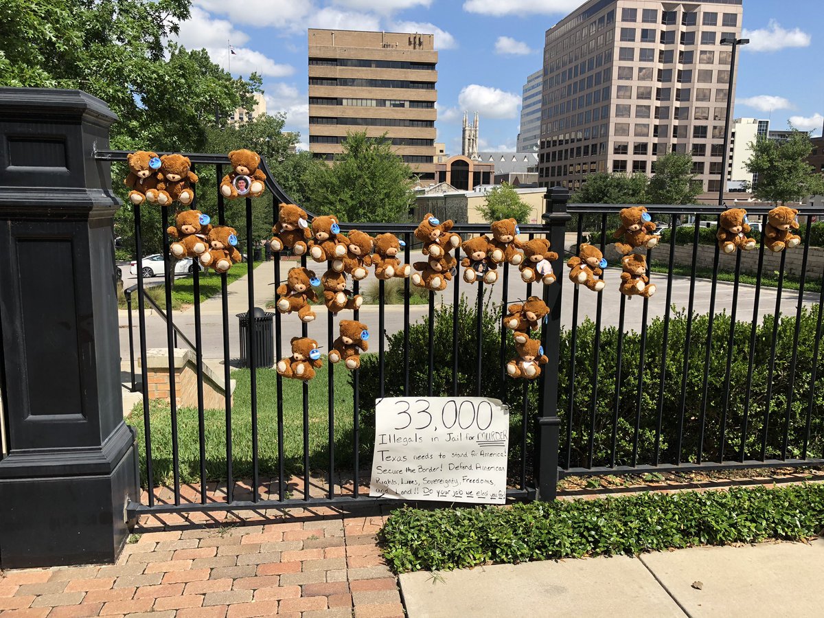 TXVET4Justice's tweet photo. @RepCohen here is my actual data! 2010-2016 33k illegals in prison for murder alone! Source Federal bureau of Prisons. Tell the Angel families and your constituents what your source for crime data is? @TABSReport @BreitbartNews @NEWSMAX @JxhnBxnder https://t.co/I04JrQJDGY