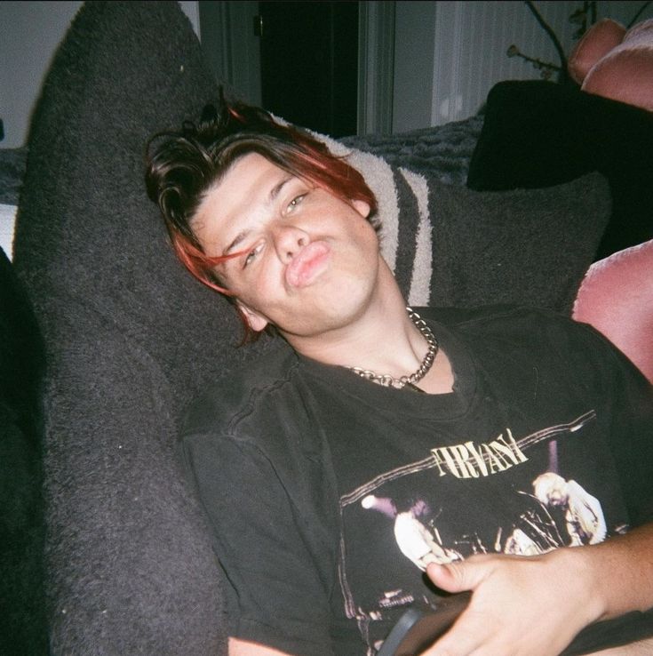 Am I cute this morning?

You fucking know it. 💋  Good morning!