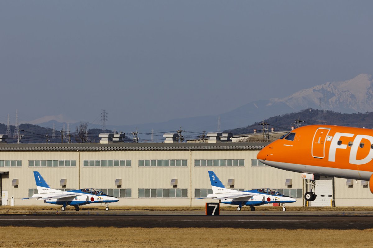今日も1日お疲れ様でした😗
🍊「ちょっと通るやで」