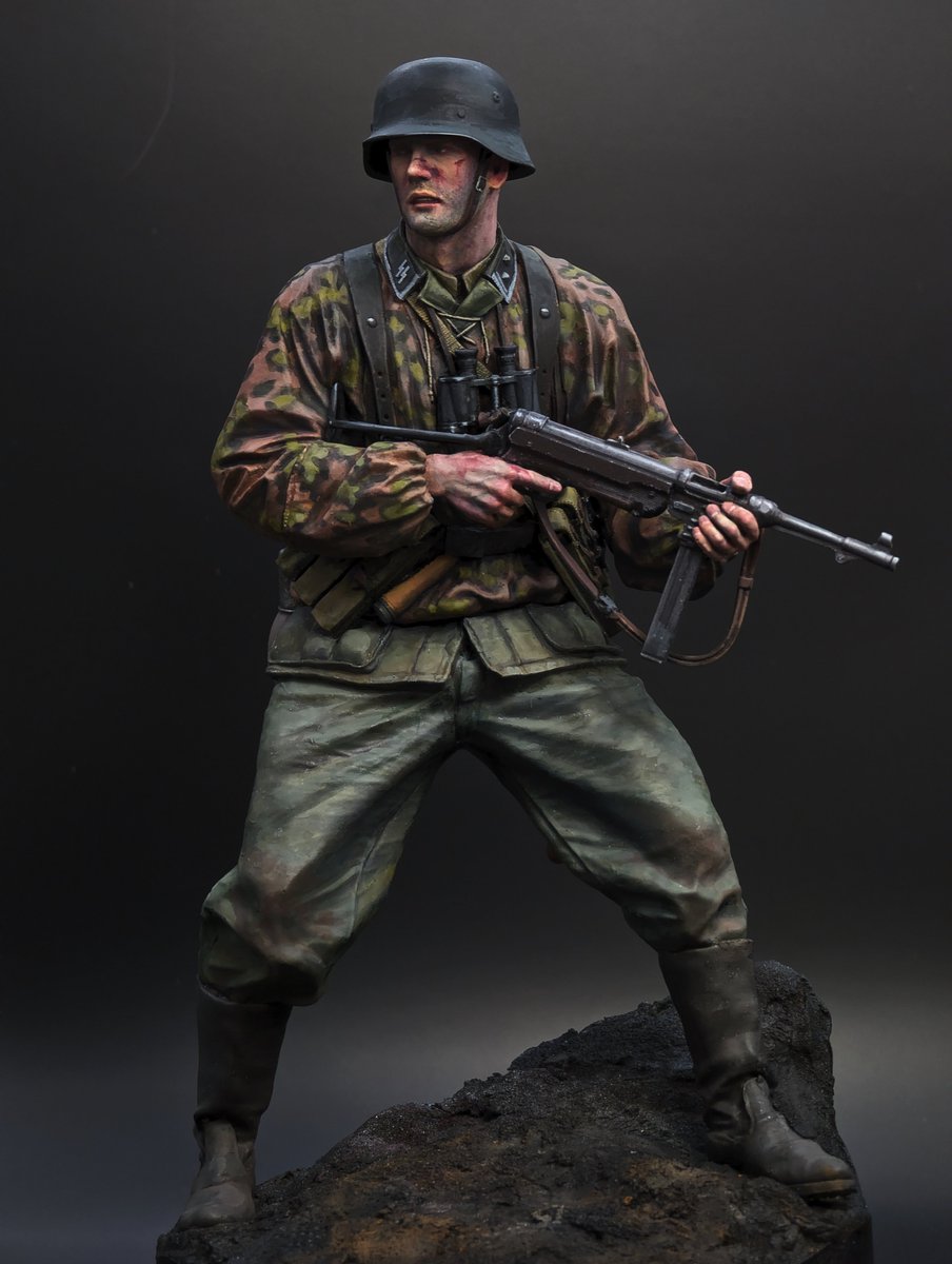 histone_studio's tweet photo. #造形作品 #200mm
新作完成しました。
作品名:"Portrait of a Squad Leader"
造形:アナログ+デジタル
彩色:Jo Sonja アクリル絵の具
スケール:200mm (1/9) https://t.co/7MPC1uWoMk