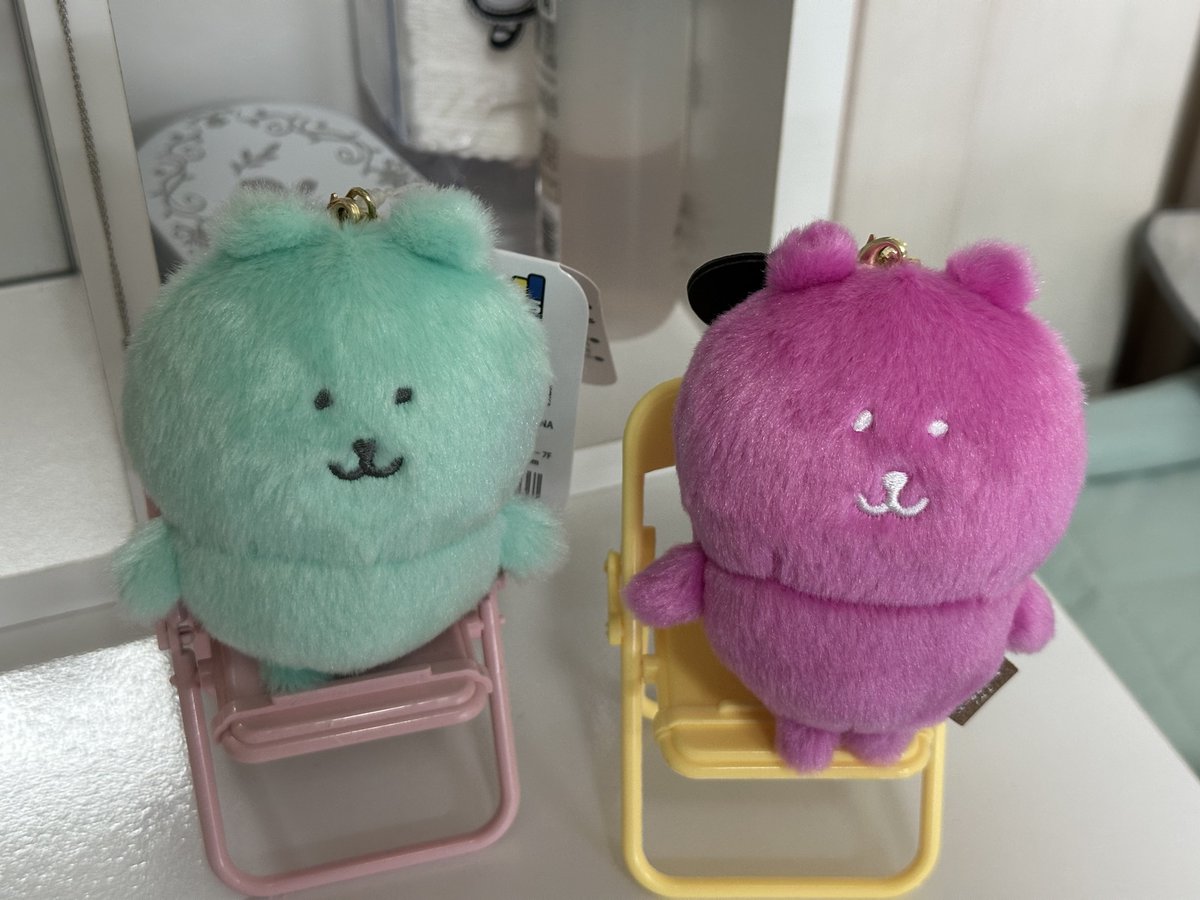 그로부터 반년은 지나고나서야
드디어 여유롭게 구입을 할 수 있게 되었습니다