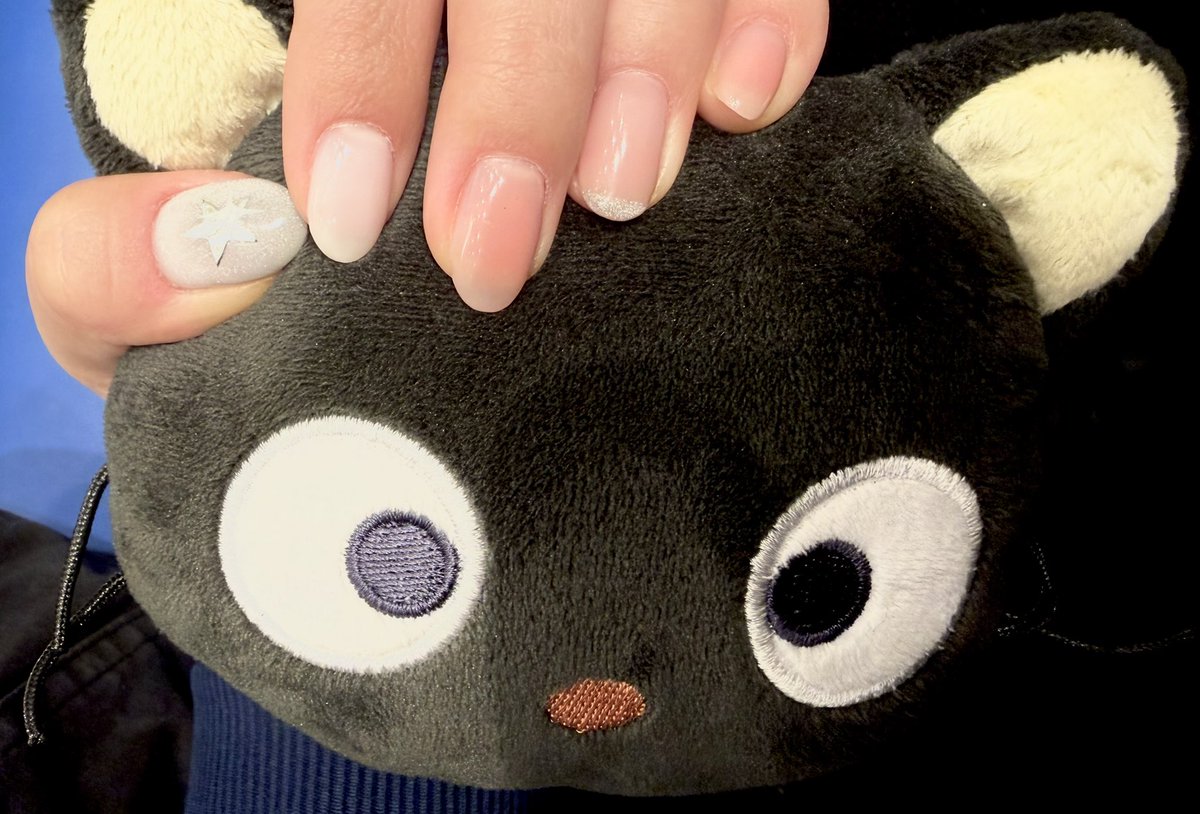 셀프네일~~🤎
이번에는 얼마 유지 못 해서 대충햇당,,😅