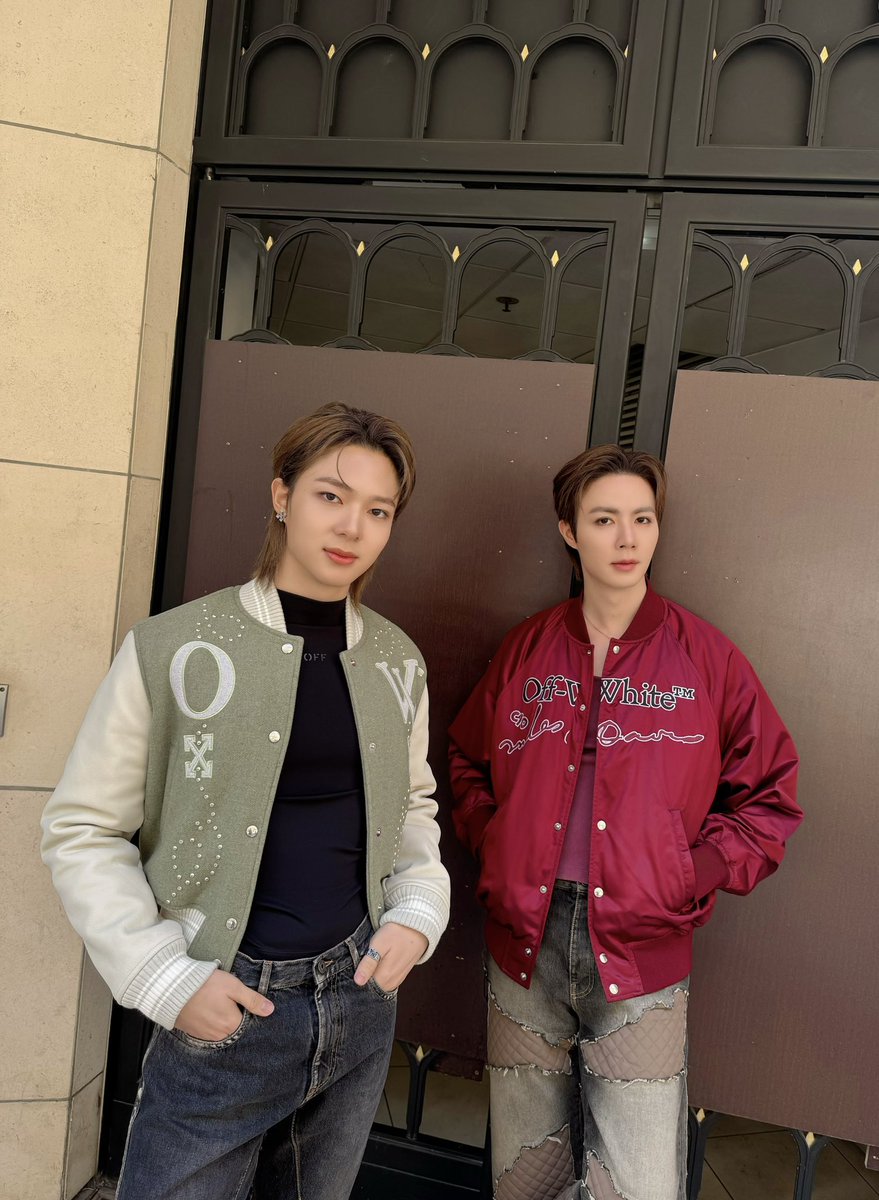 iLeang21's tweet photo. It's time to show off.

ZEENUNEW IN PARIS FW26
#OffWhitexZeeNunew
#OffWhite
#OffWhiteFW26 https://t.co/yxlixPPXad