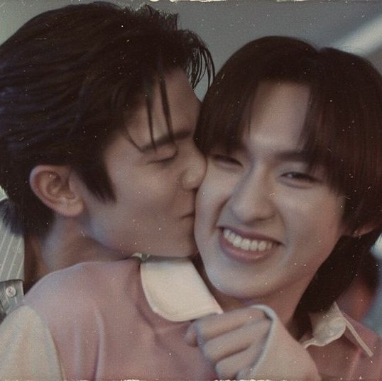 ppuns1b's tweet photo. หอมได้ชื่นใจมาก แก้มใครหอมสุด https://t.co/EAMFiPjm5o