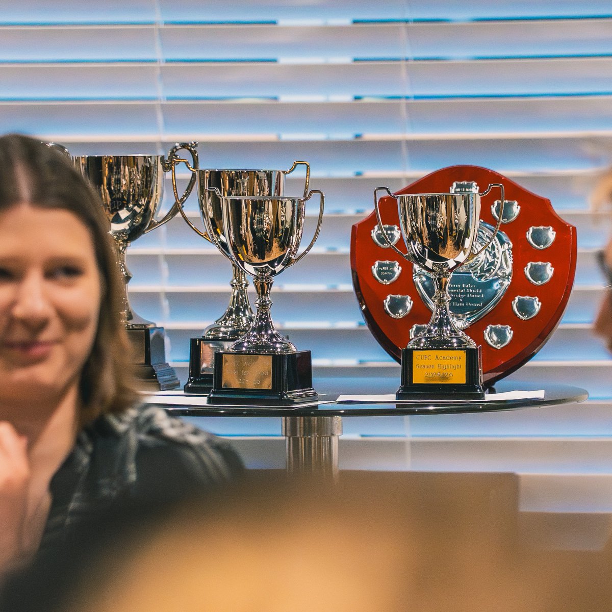 CambridgeUtdFC's tweet photo. A special evening at the Terry Baker Academy Awards, celebrating the achievements of our scholars. 👏

🏆 Dan Herd – Most Improved
🏆 Lohan McDougald – Moment of the Season &amp; Scholar of the Year

The night ended with our U16s taking on West Ham at the Cledara Abbey.