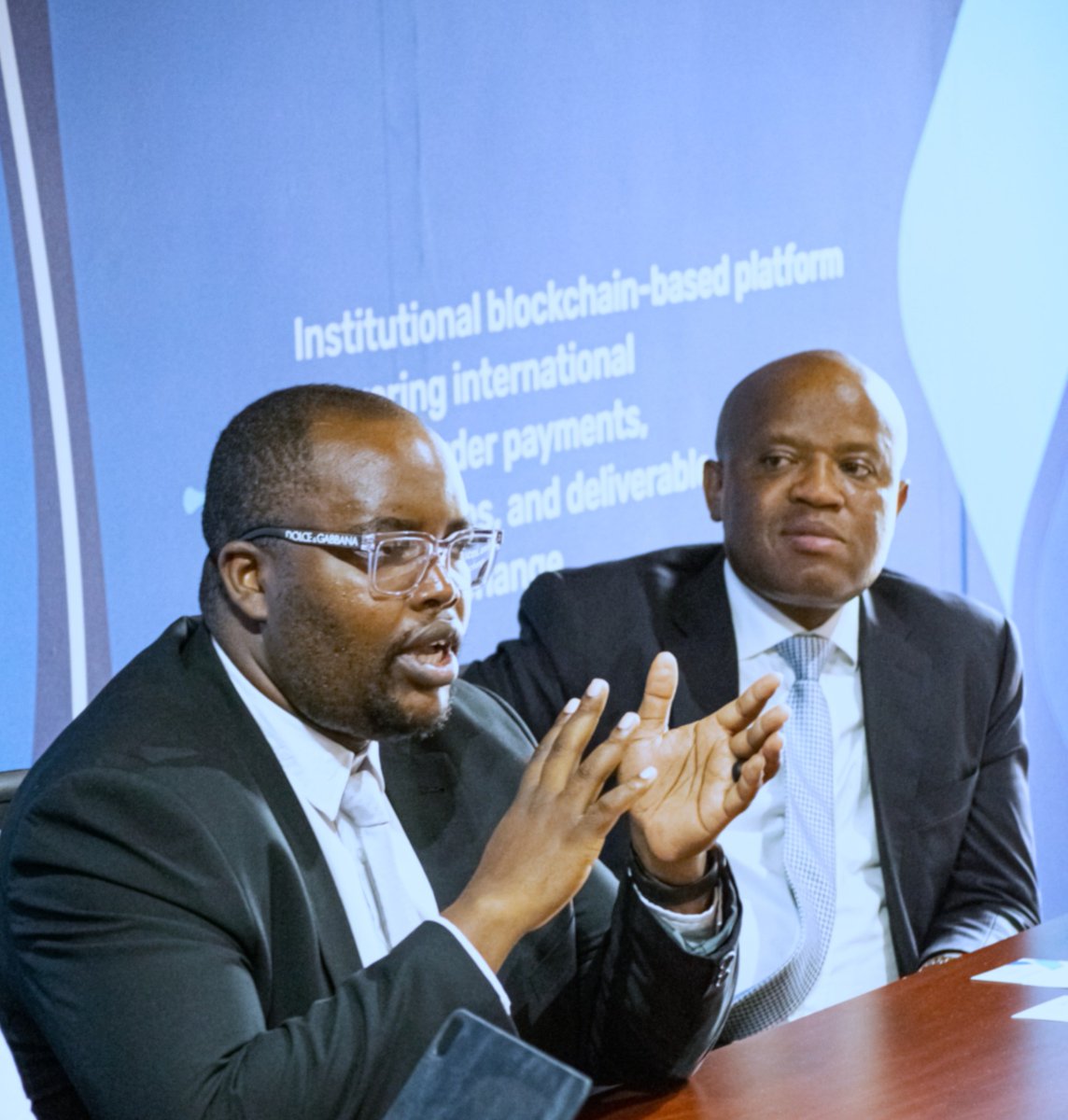 Kuvacash tweet media