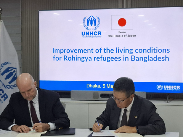 IFreijsen's tweet image. 🙏 9 years into one of the world's largest refugee crises, Japan 🇯🇵 continues to stand with Rohingya refugees in Bangladesh 🇧🇩. This generous contribution supports shelter repairs, healthcare &amp;amp; clean cooking solutions in Cox's Bazar. Thank you, Japan! 🤝 #WithRefugees