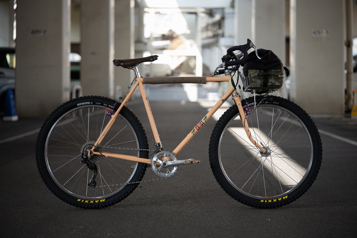 BLUE LUG tweet media