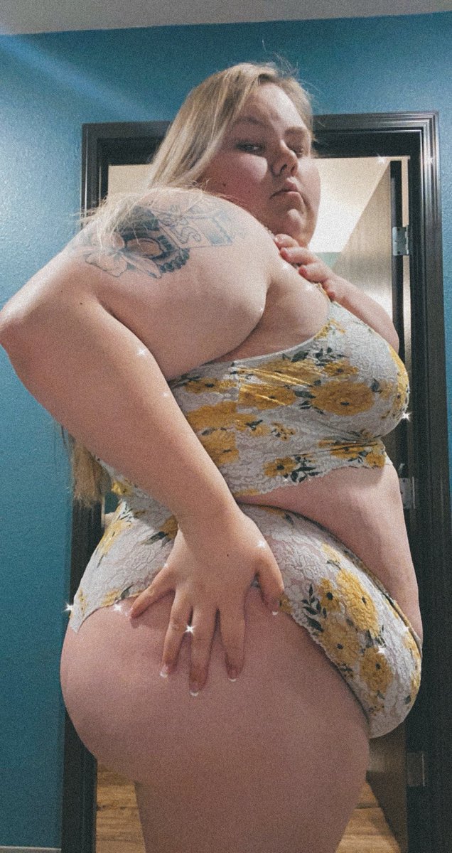 BBWNikole tweet media
