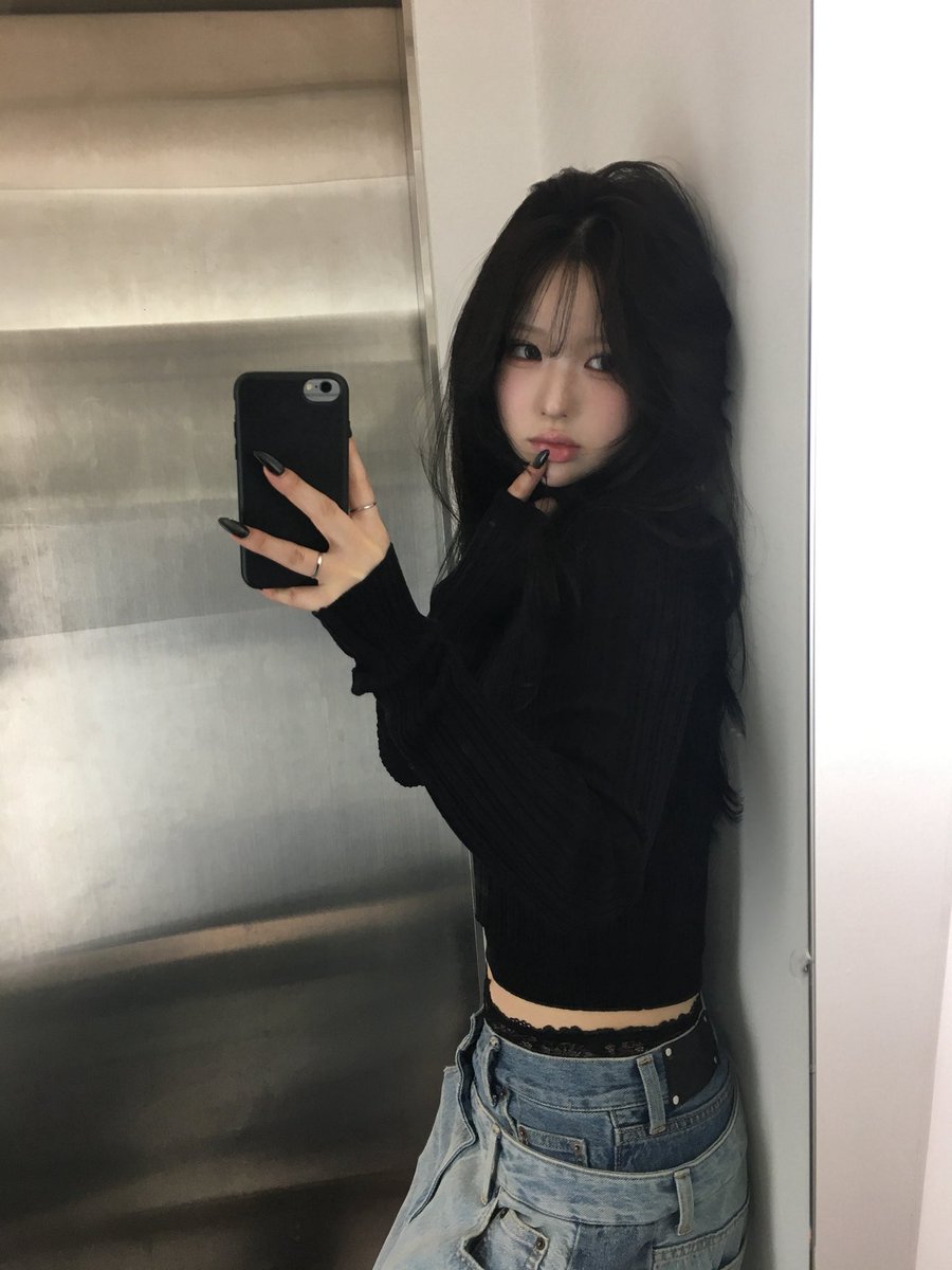 momo tweet media